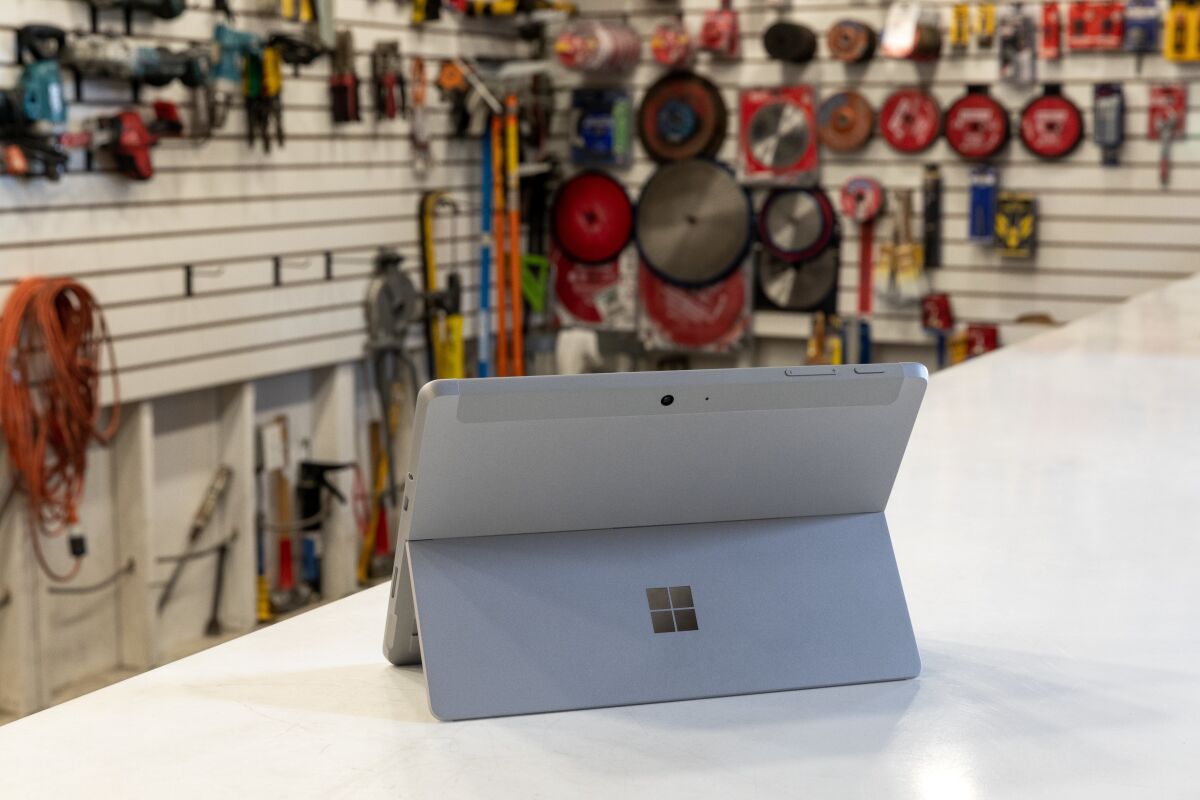 Microsoft Surface Surface Go 2 + KCN-00029 SUA-00003 + KCN-00029 image gallery 6