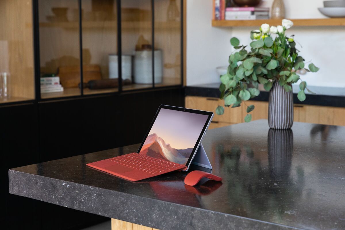Microsoft Surface Surface Pro 7 PVR-00003FFQ-00146 image gallery 3
